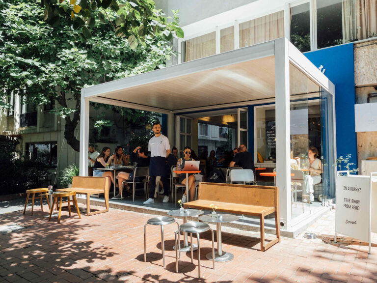 Servant Bistro, Restaurant and Breakfast